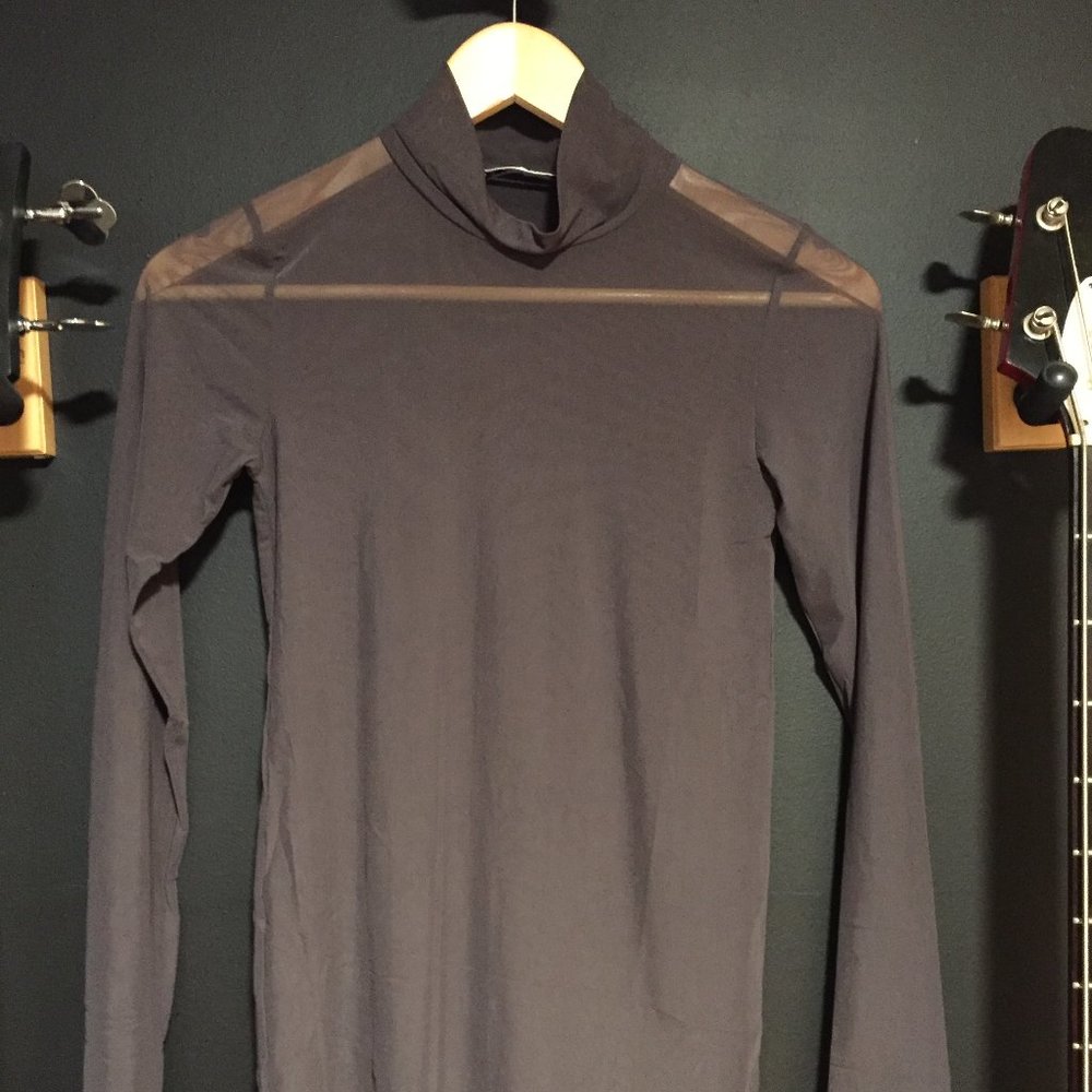 Wilfred Free Aritzia mesh mockneck